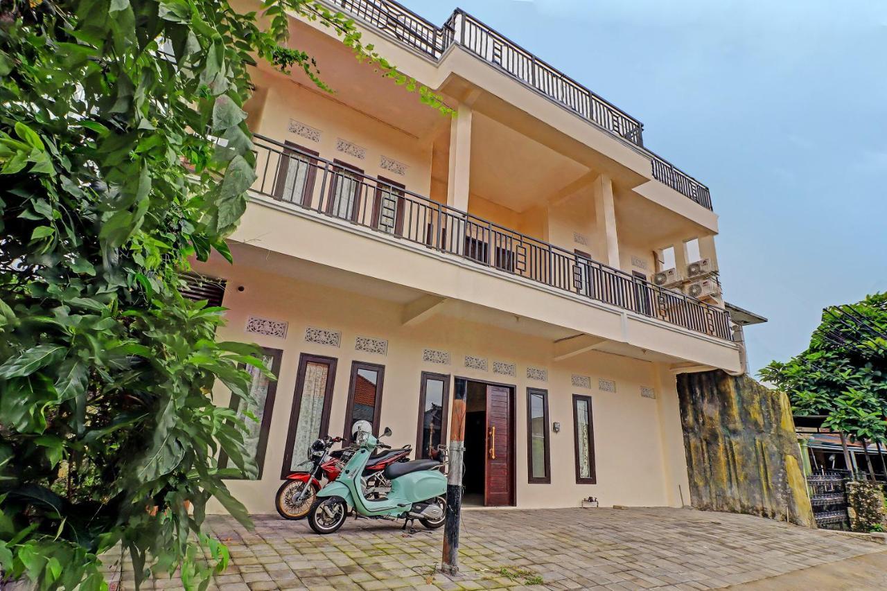 Oyo 91864 Holistic Stay Jimbaran Extérieur photo