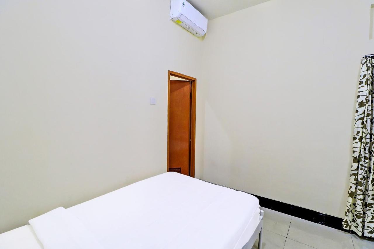 Oyo 91864 Holistic Stay Jimbaran Extérieur photo